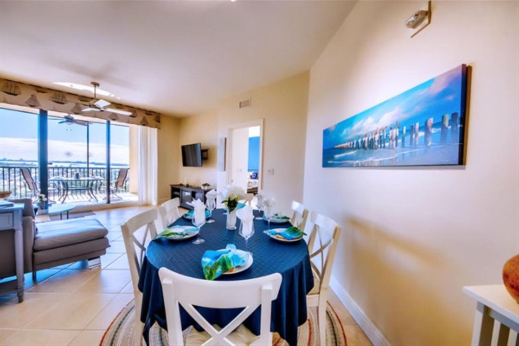 Vista Del Mar At Cape Harbour Marina, 10Th Floor Luxury Condo, King Bed, Views! Cape Coral Exterior photo