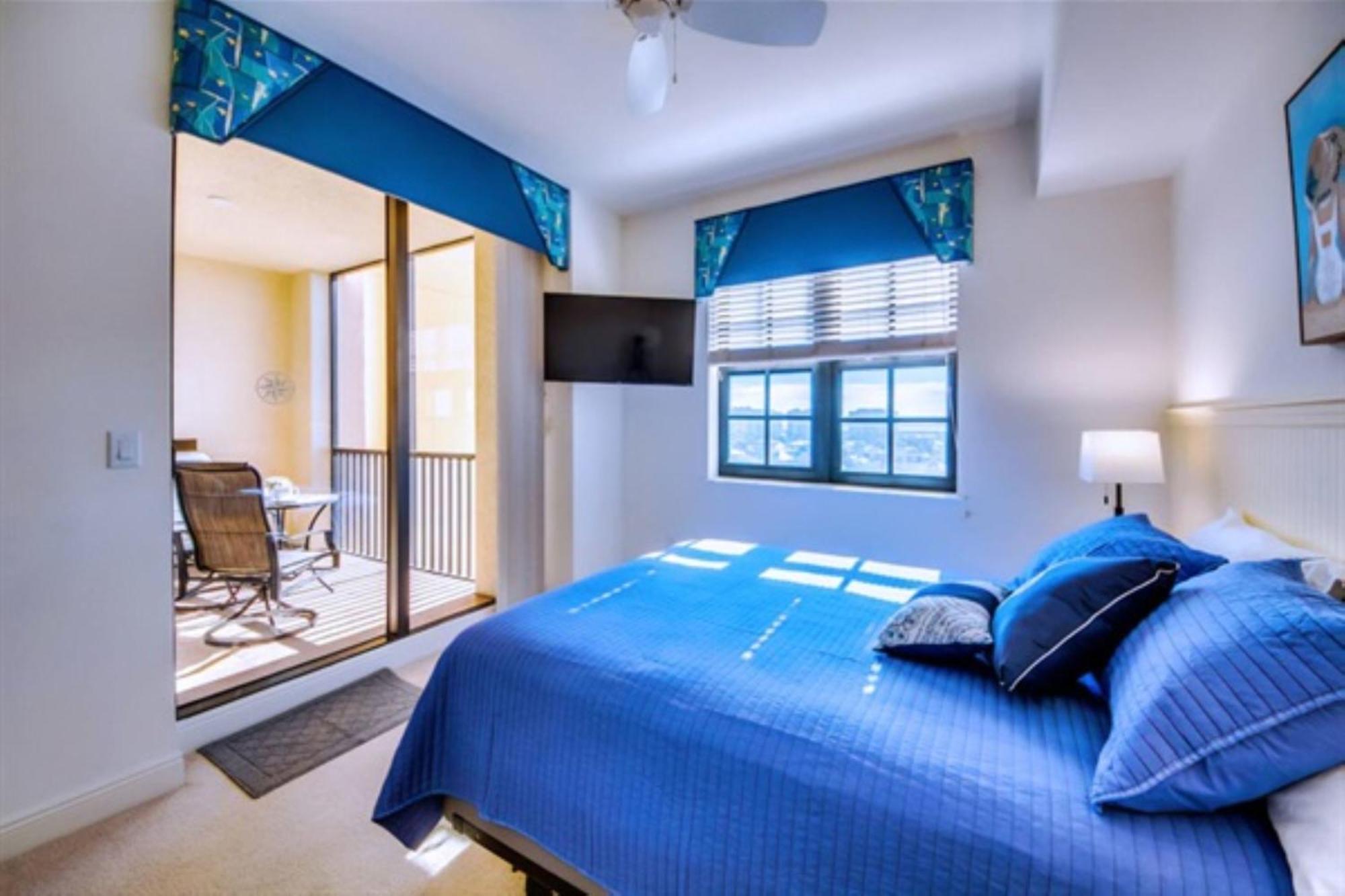 Vista Del Mar At Cape Harbour Marina, 10Th Floor Luxury Condo, King Bed, Views! Cape Coral Exterior photo