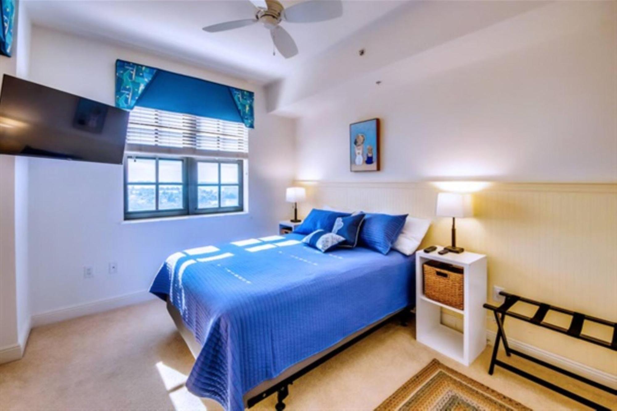 Vista Del Mar At Cape Harbour Marina, 10Th Floor Luxury Condo, King Bed, Views! Cape Coral Exterior photo