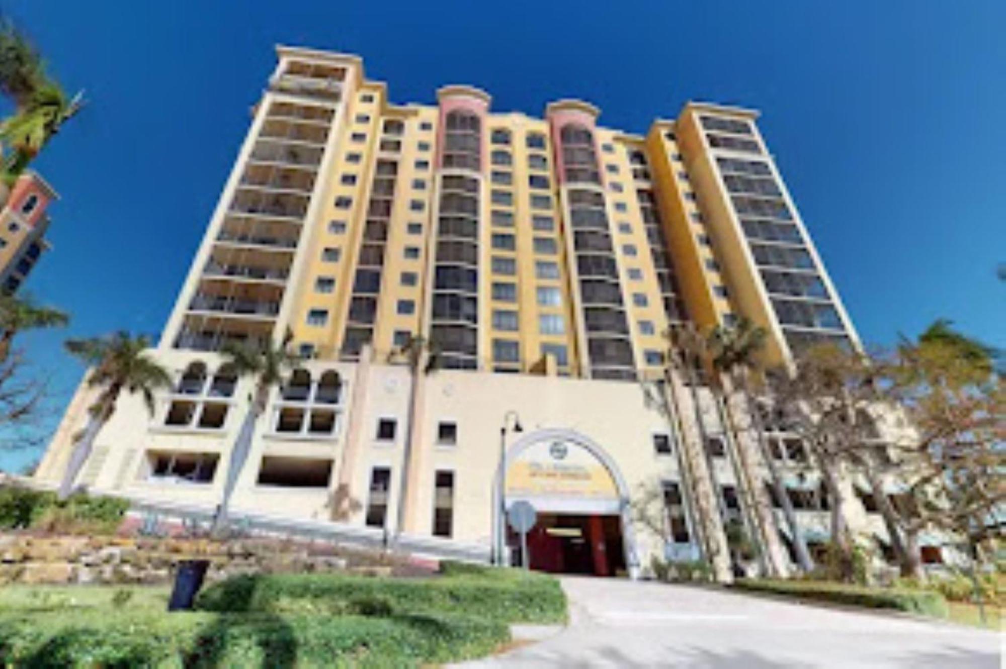 Vista Del Mar At Cape Harbour Marina, 10Th Floor Luxury Condo, King Bed, Views! Cape Coral Exterior photo