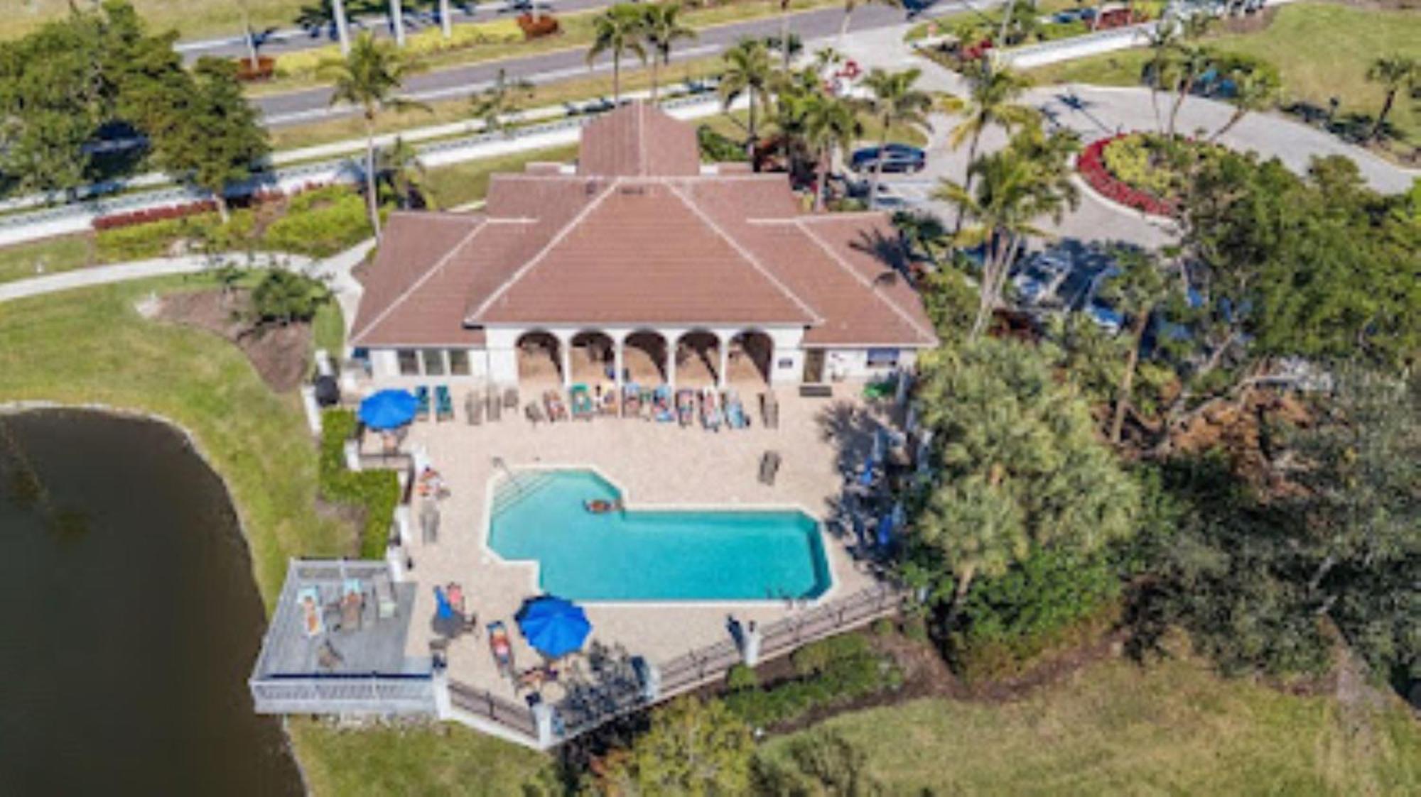Vista Del Mar At Cape Harbour Marina, 10Th Floor Luxury Condo, King Bed, Views! Cape Coral Exterior photo