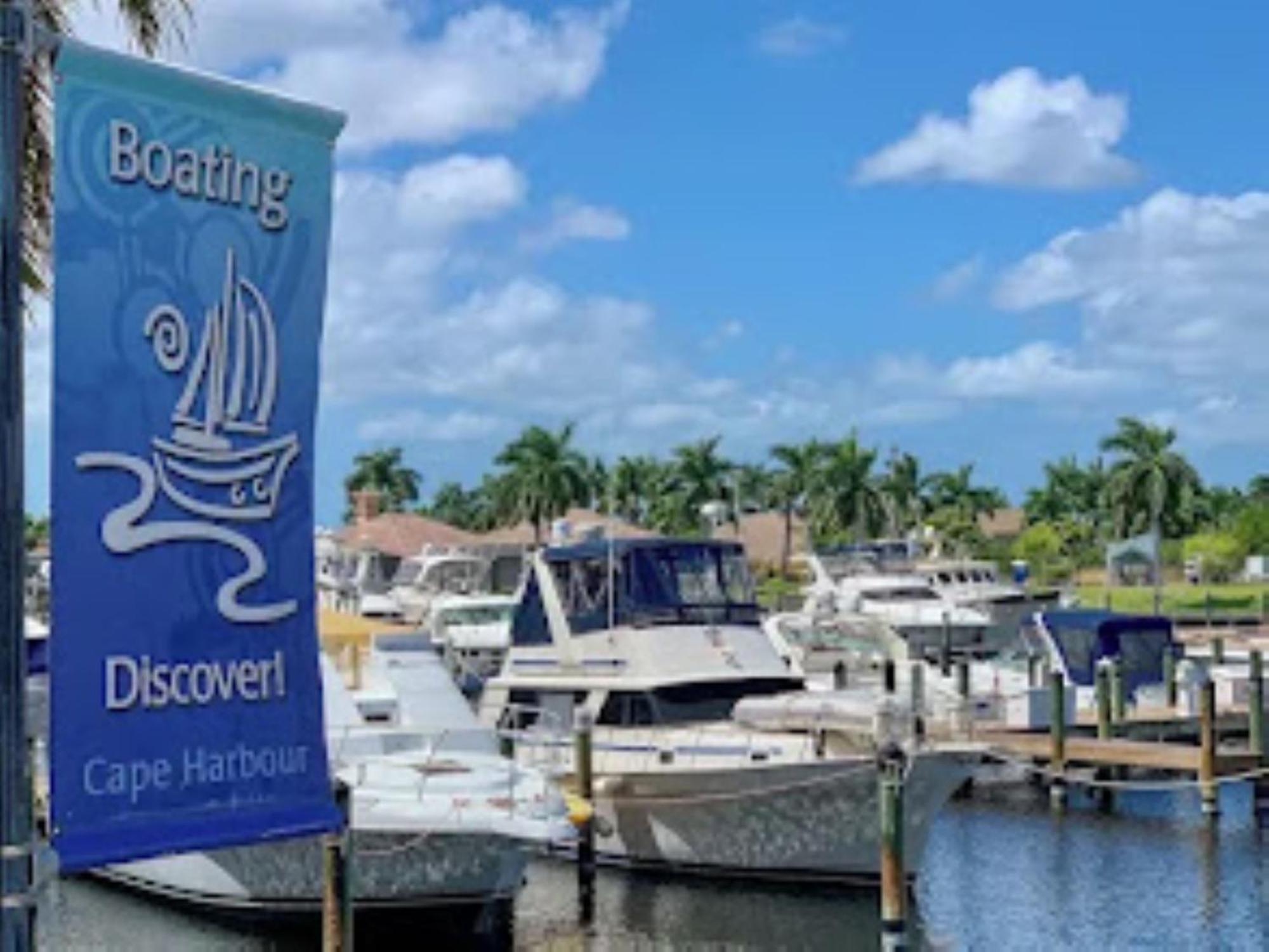 Vista Del Mar At Cape Harbour Marina, 10Th Floor Luxury Condo, King Bed, Views! Cape Coral Exterior photo