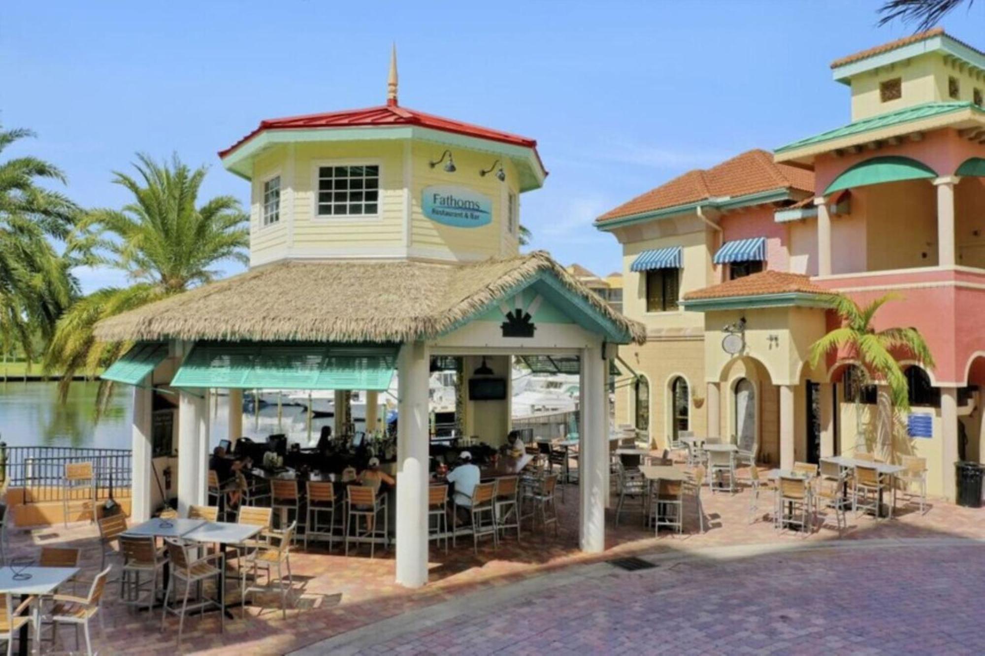 Vista Del Mar At Cape Harbour Marina, 10Th Floor Luxury Condo, King Bed, Views! Cape Coral Exterior photo