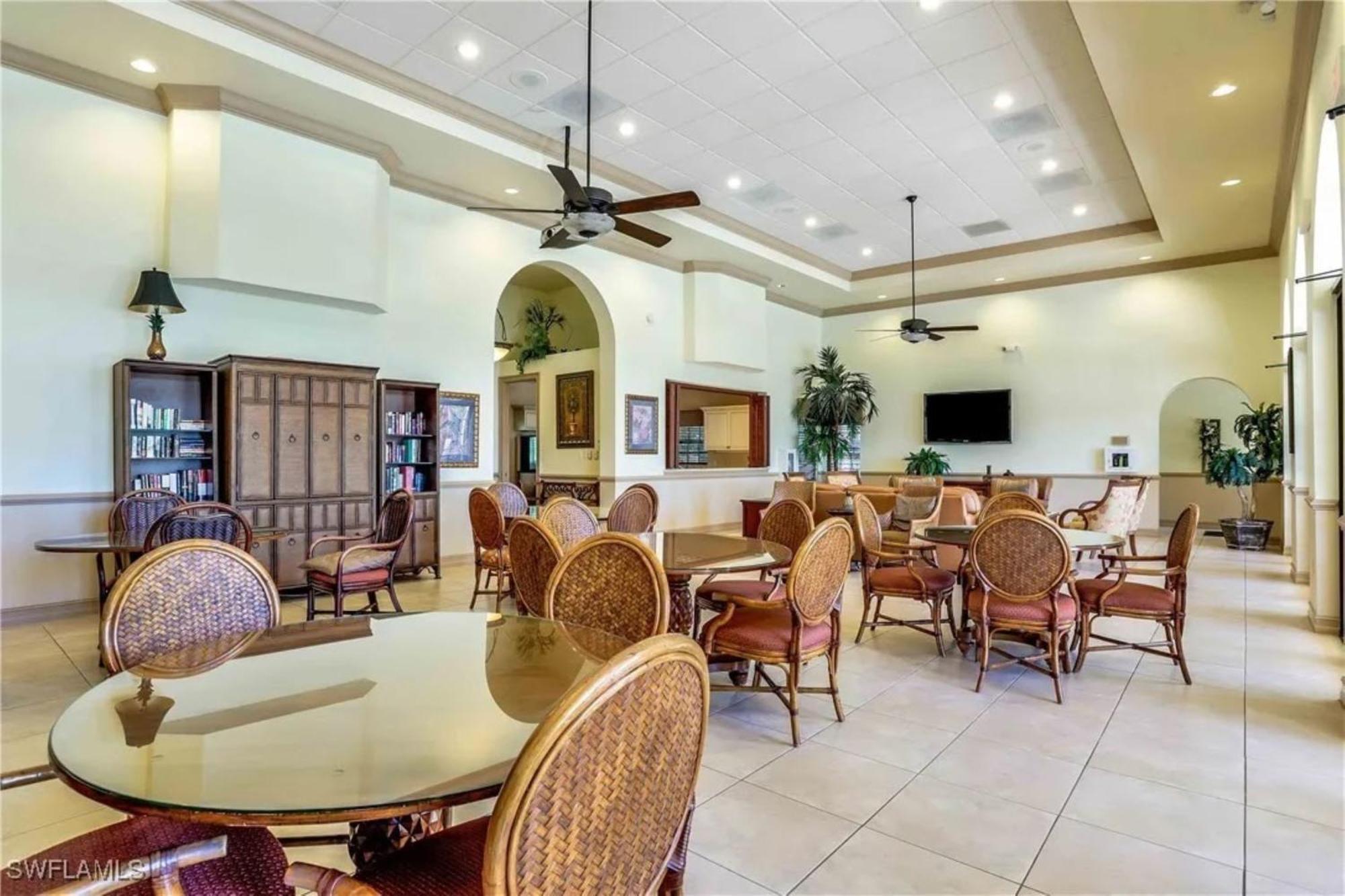 Vista Del Mar At Cape Harbour Marina, 10Th Floor Luxury Condo, King Bed, Views! Cape Coral Exterior photo