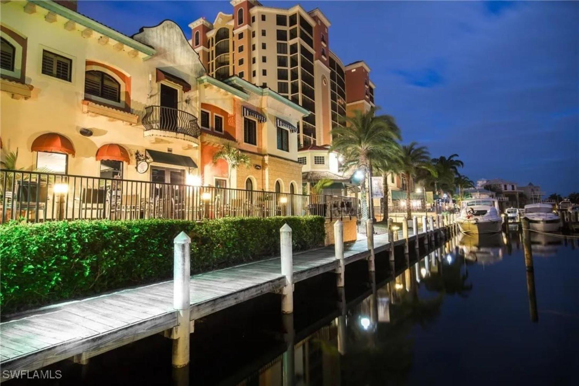 Vista Del Mar At Cape Harbour Marina, 10Th Floor Luxury Condo, King Bed, Views! Cape Coral Exterior photo